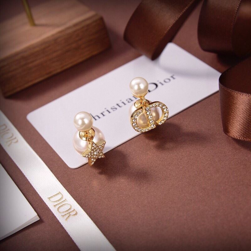 chr1st1an D10r earrings